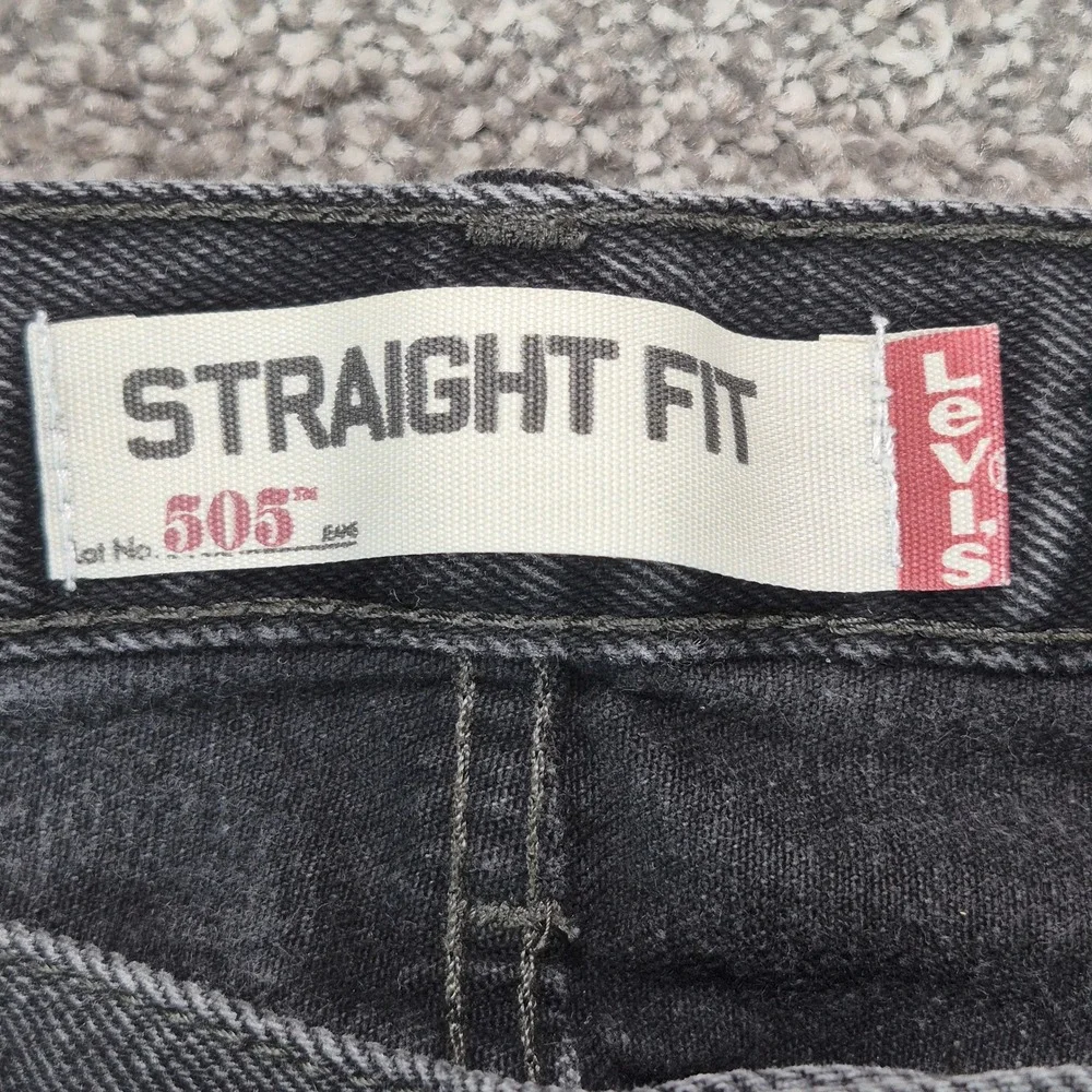 Levis minor fading